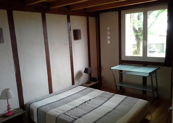 De La Faure Nyaraló